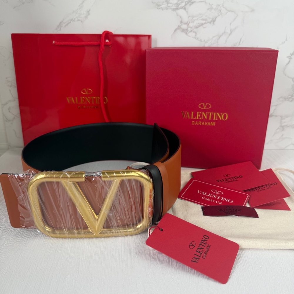NWOT Valentino Garavani Tan & Black Reversible Wide Belt Gold V-Logo Buckle